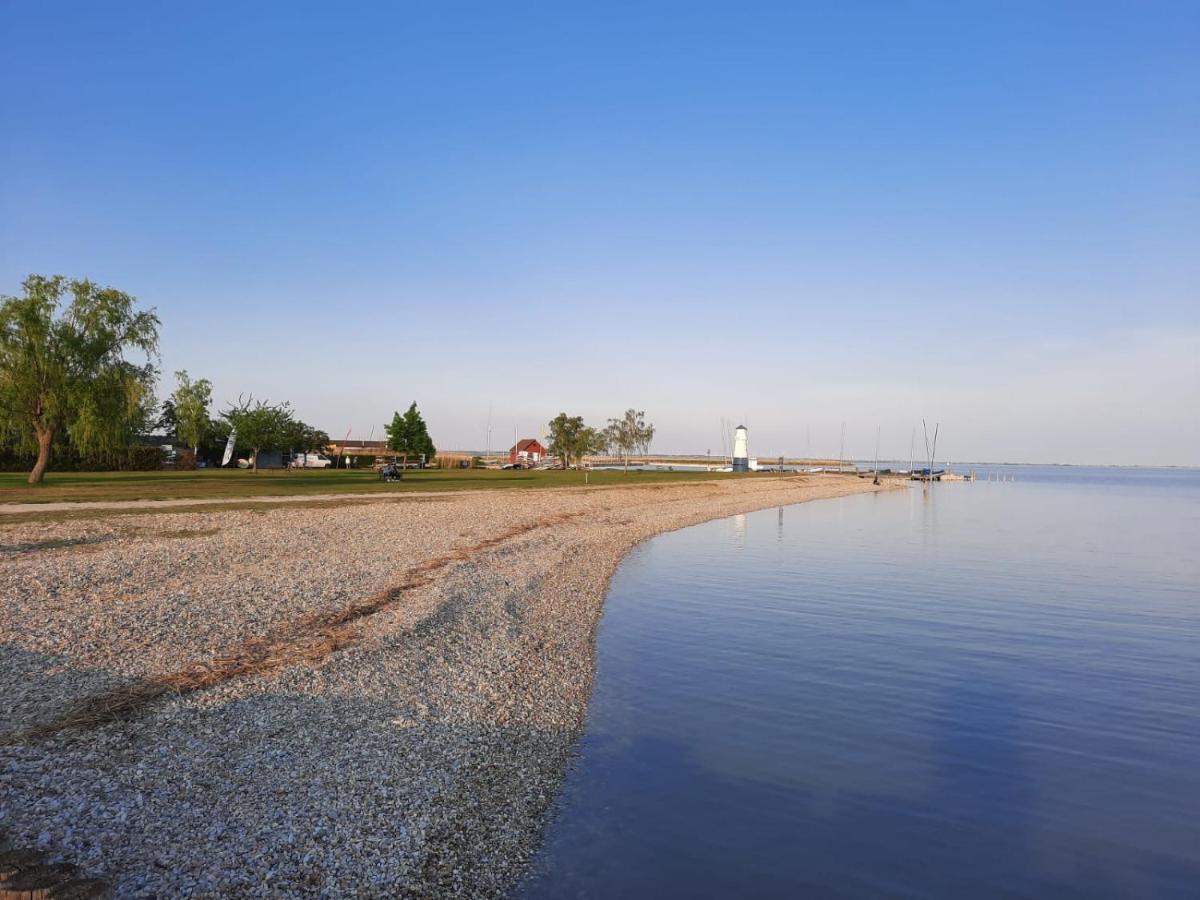 Ferienhaus Beim Turm Fertőszéleskút Kültér fotó