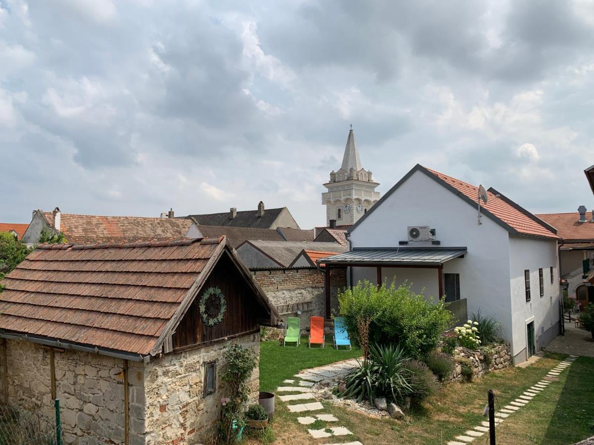 Ferienhaus Beim Turm Villa Fertőszéleskút Kültér fotó